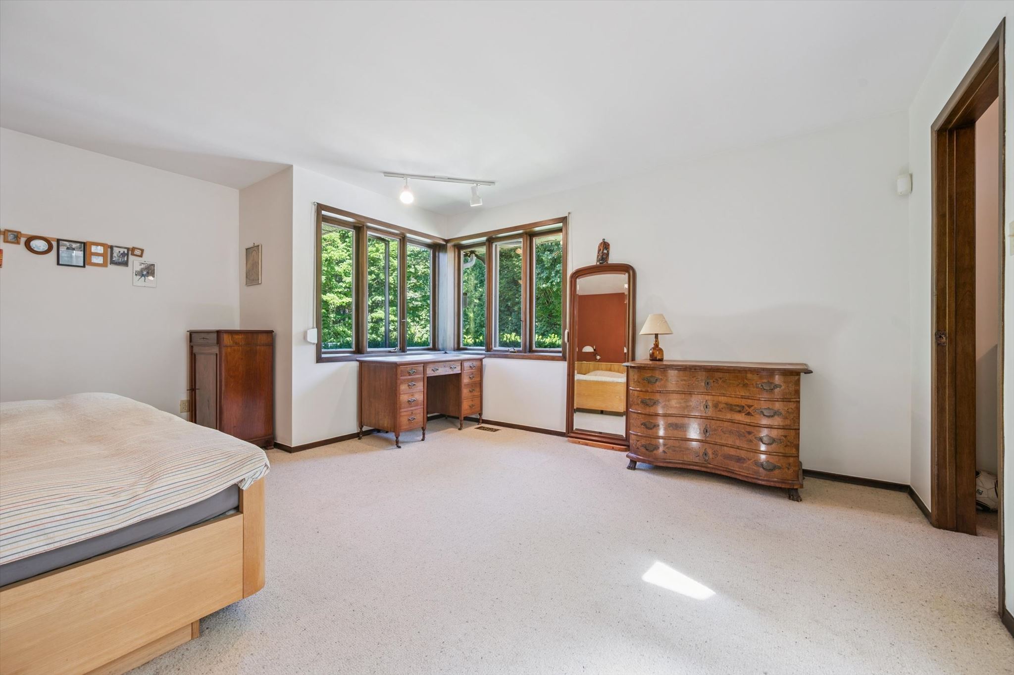 Bedroom with a bay window over the garden